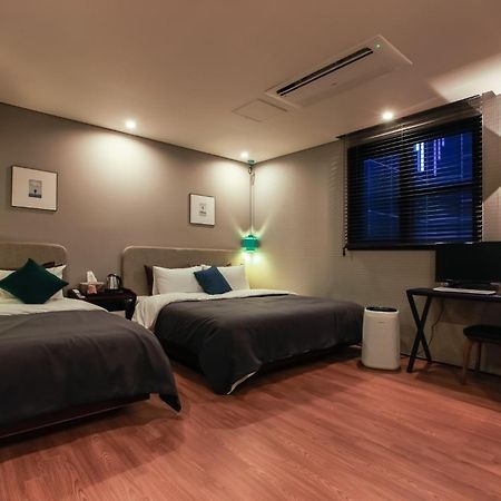 Brown Dot Yangjeong Hotel Busan Exterior photo