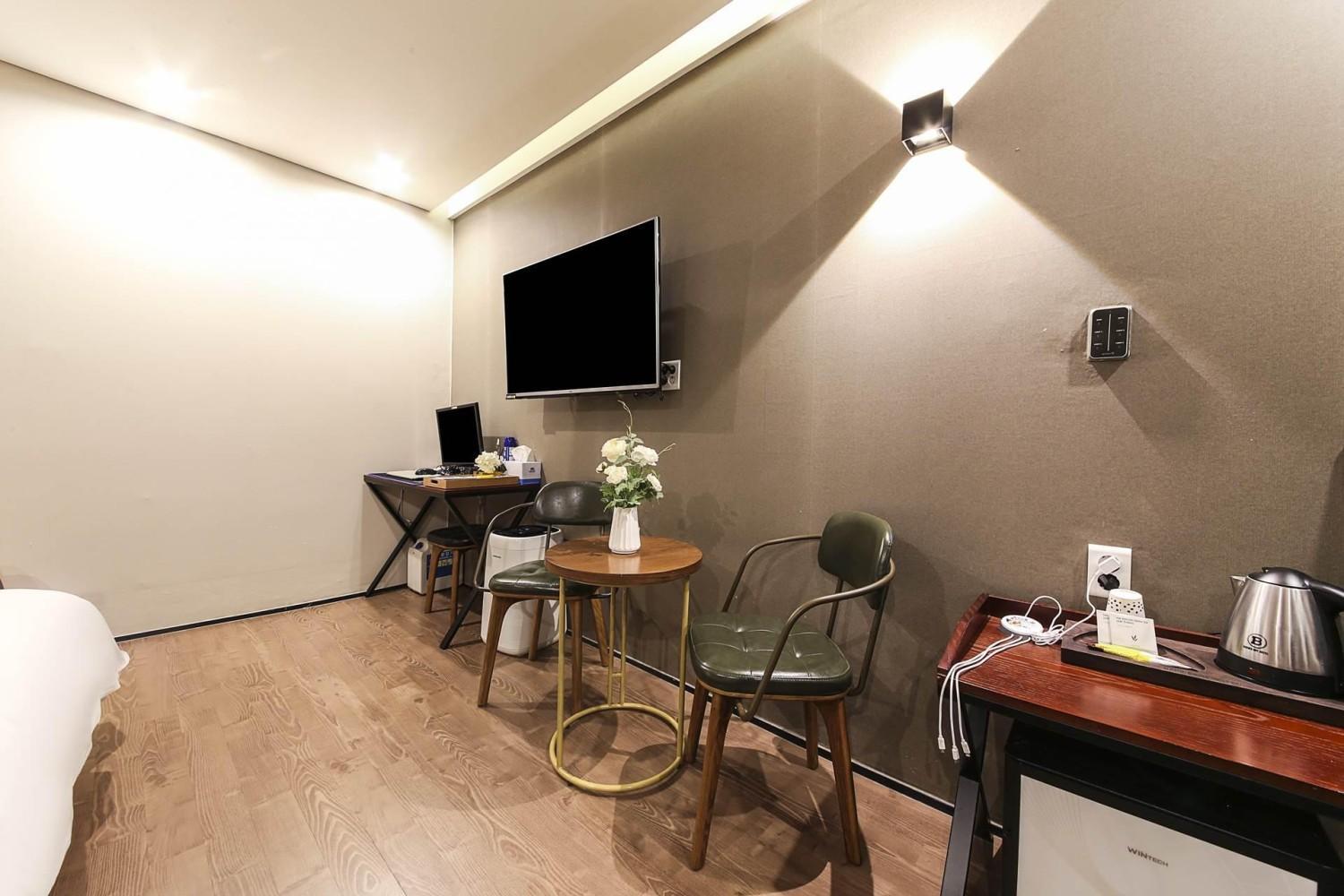 Brown Dot Yangjeong Hotel Busan Exterior photo
